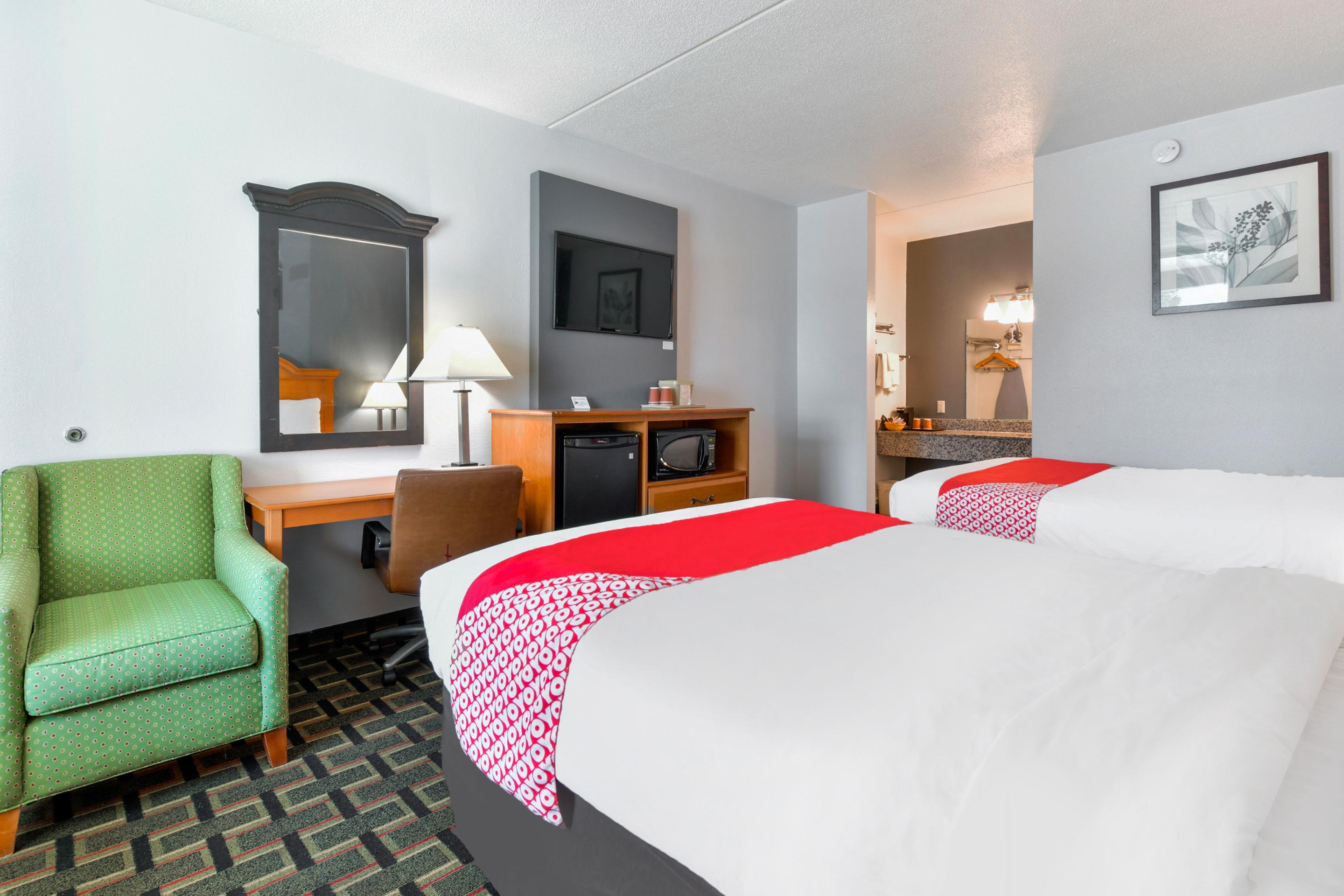 Oyo Hotel Lake Park - Valdosta Area Екстер'єр фото