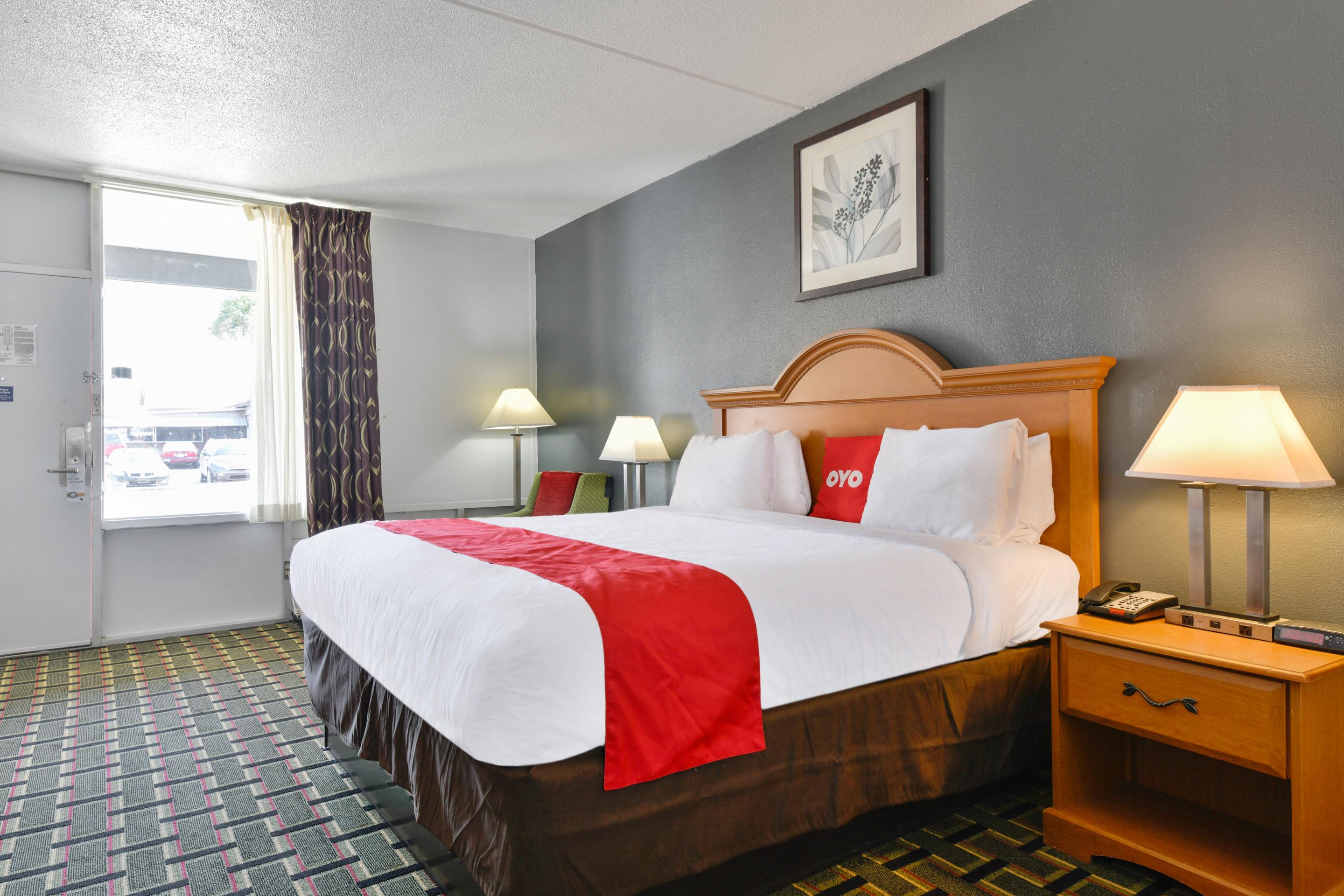Oyo Hotel Lake Park - Valdosta Area Екстер'єр фото