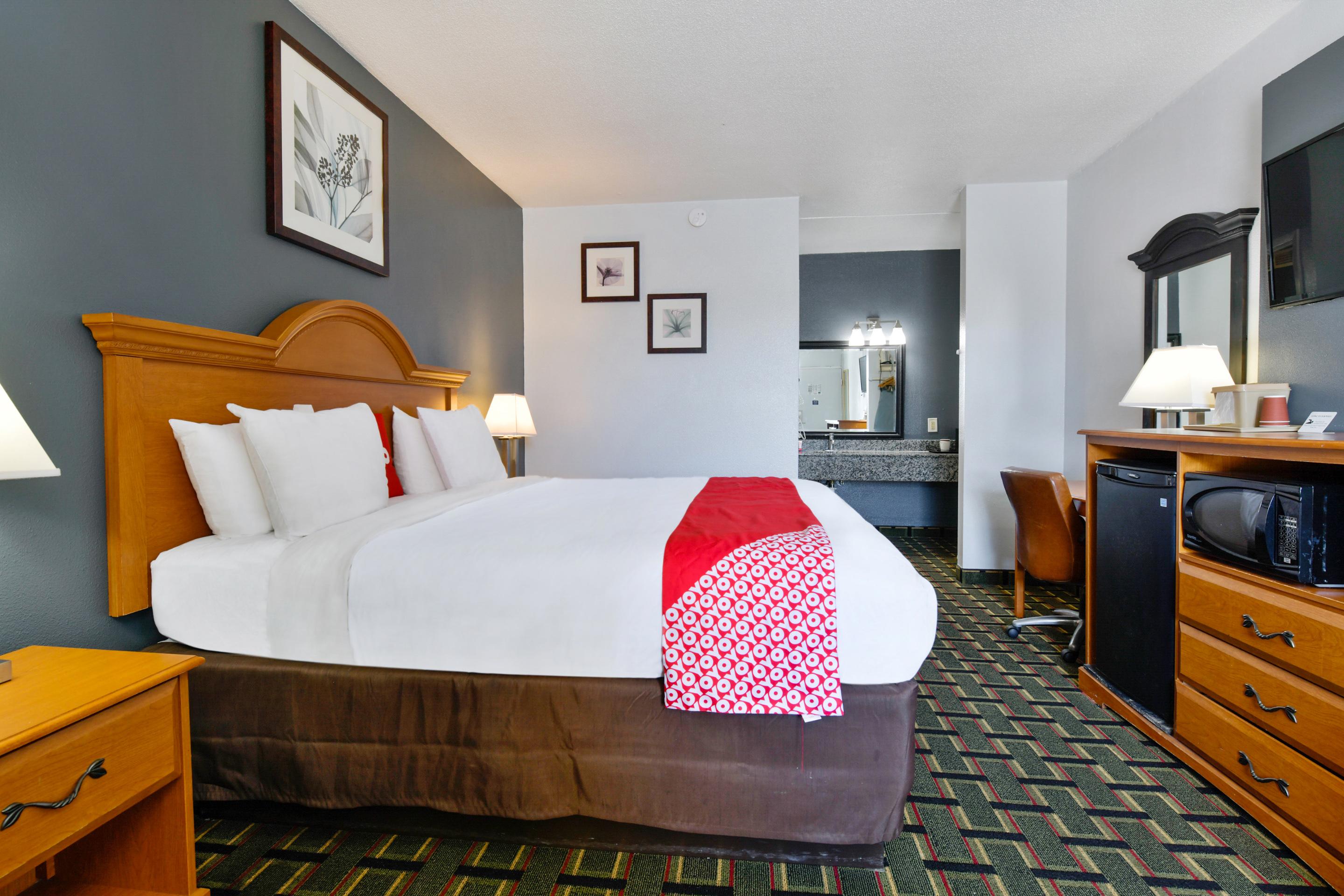 Oyo Hotel Lake Park - Valdosta Area Екстер'єр фото