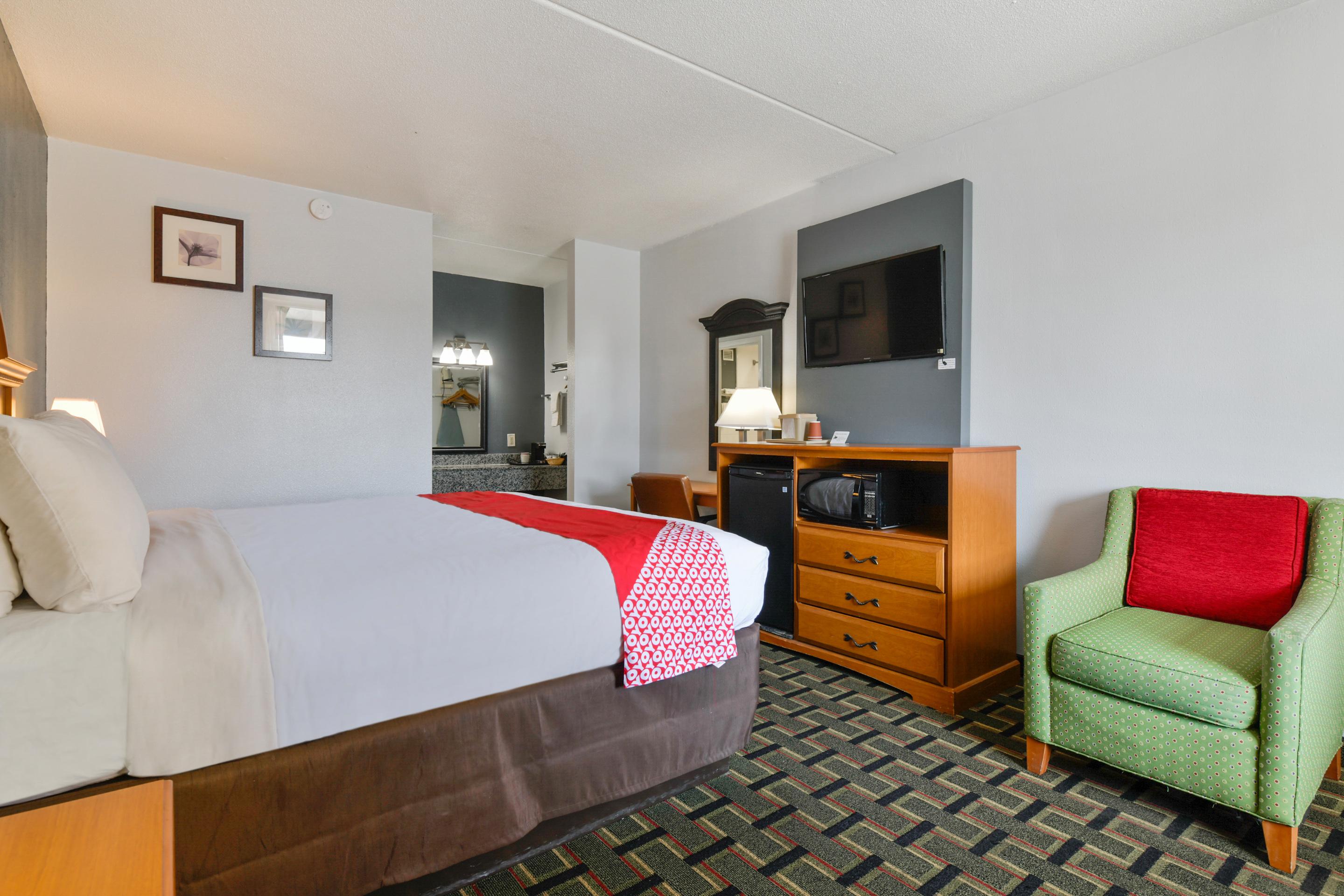 Oyo Hotel Lake Park - Valdosta Area Екстер'єр фото