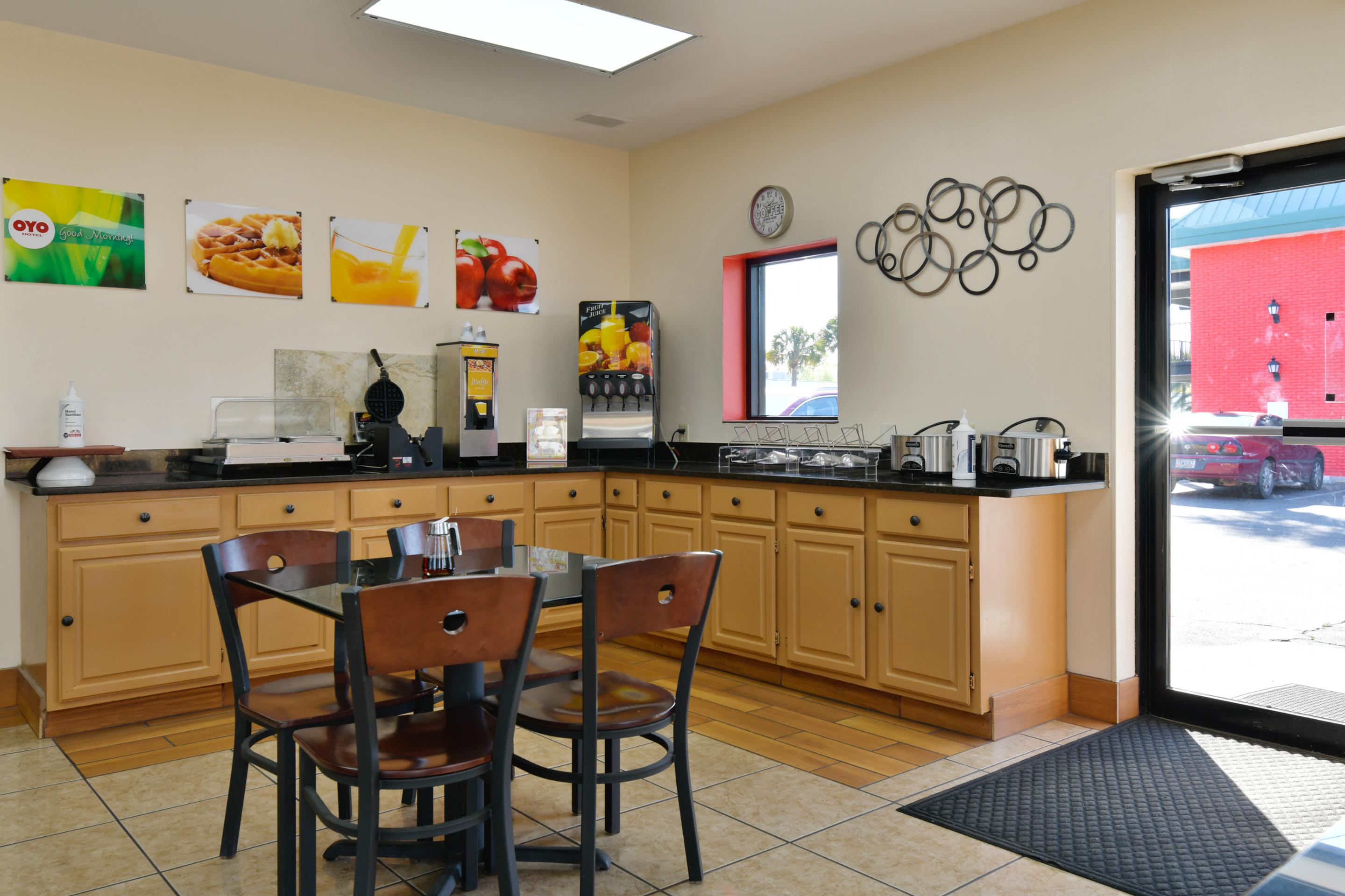 Oyo Hotel Lake Park - Valdosta Area Екстер'єр фото