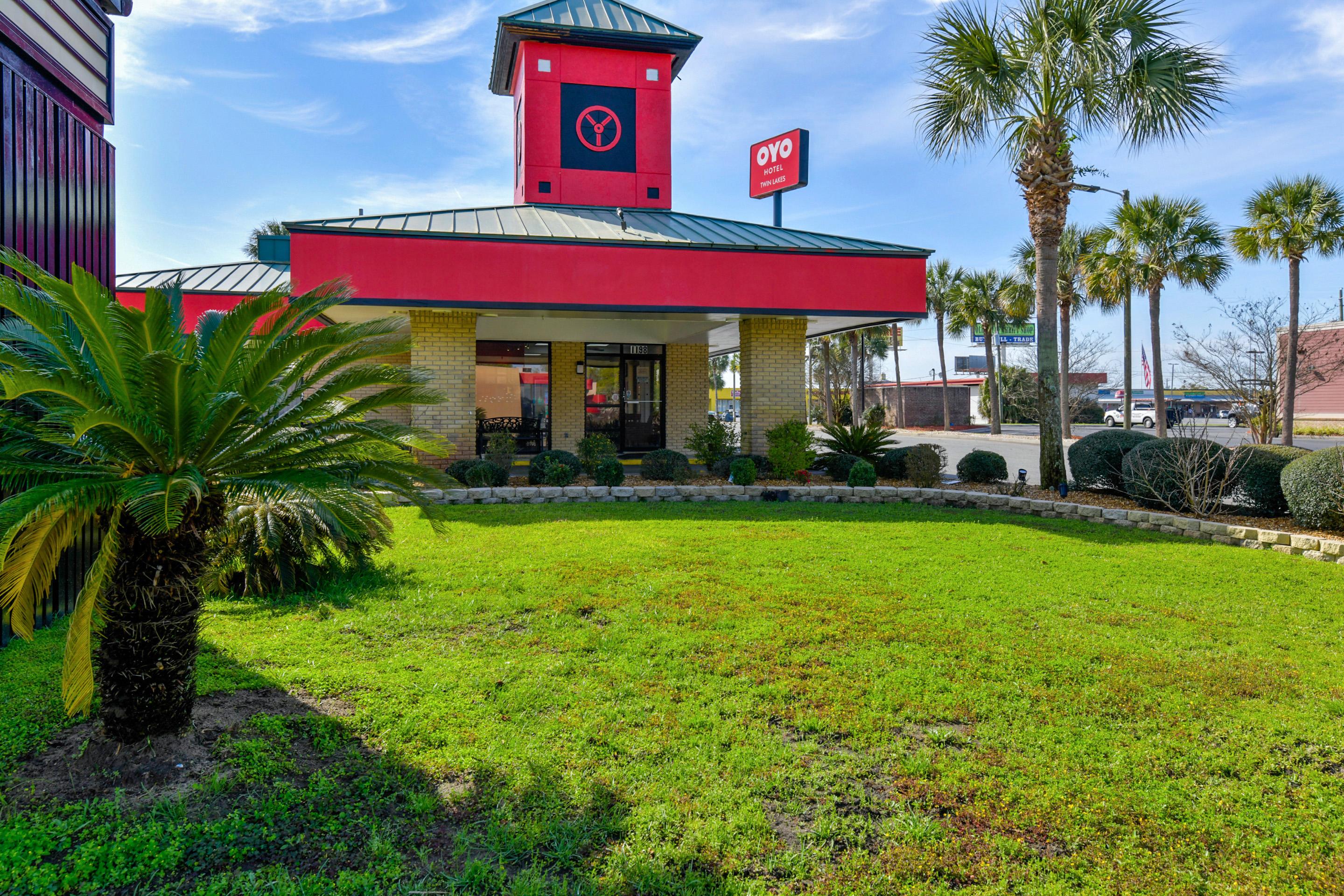 Oyo Hotel Lake Park - Valdosta Area Екстер'єр фото