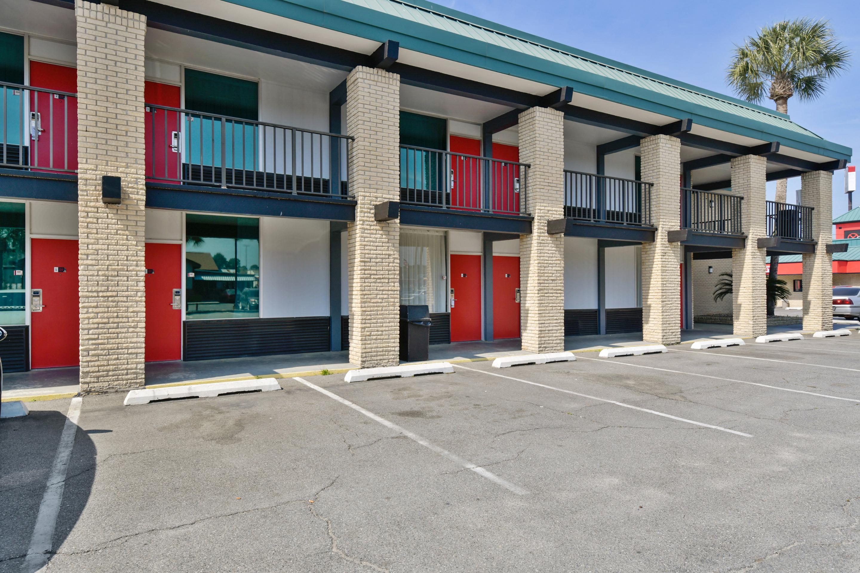 Oyo Hotel Lake Park - Valdosta Area Екстер'єр фото
